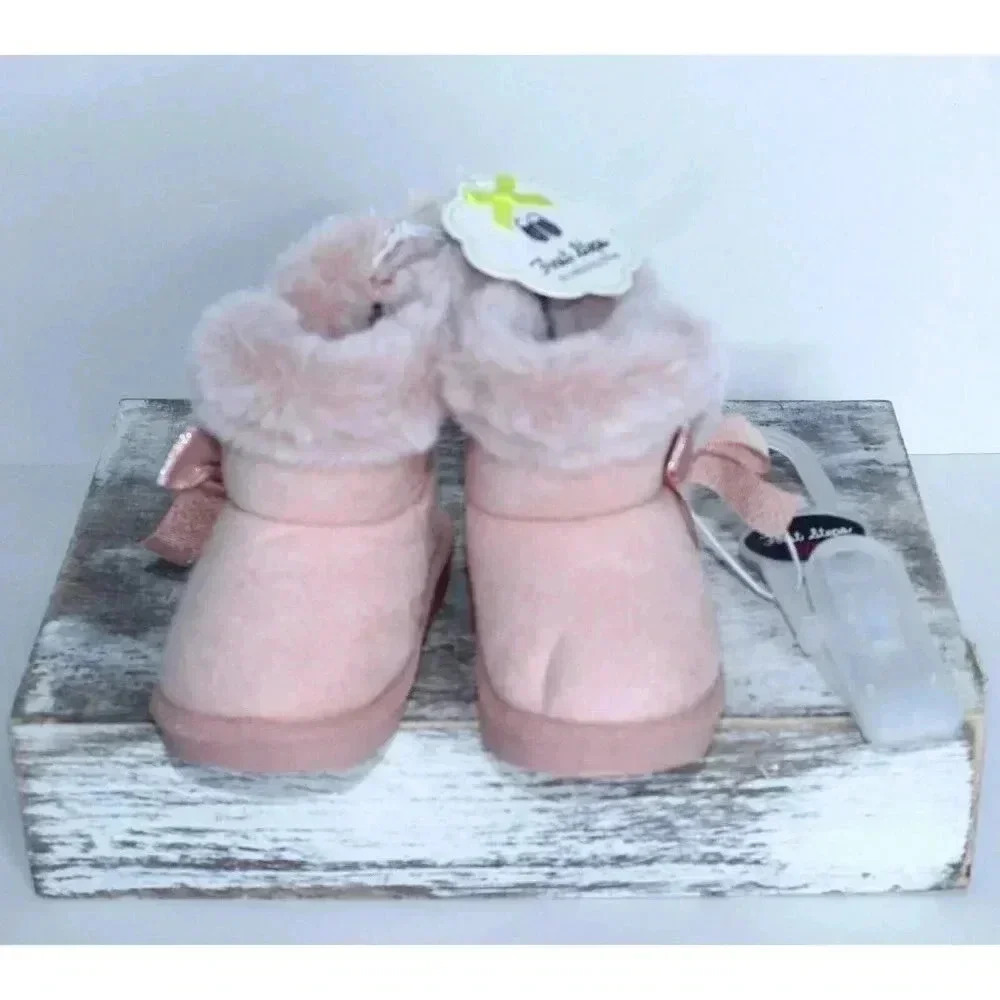 First Steps Stepping Stones Faux Fur‎ Pink Boot Booties Size 3 6-9 Months